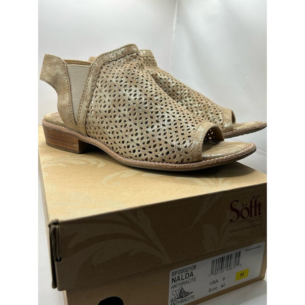 Sofft Nalda Metallic Tan Perforated Suede Peep Toe Comfort Sandals Womens Size 9